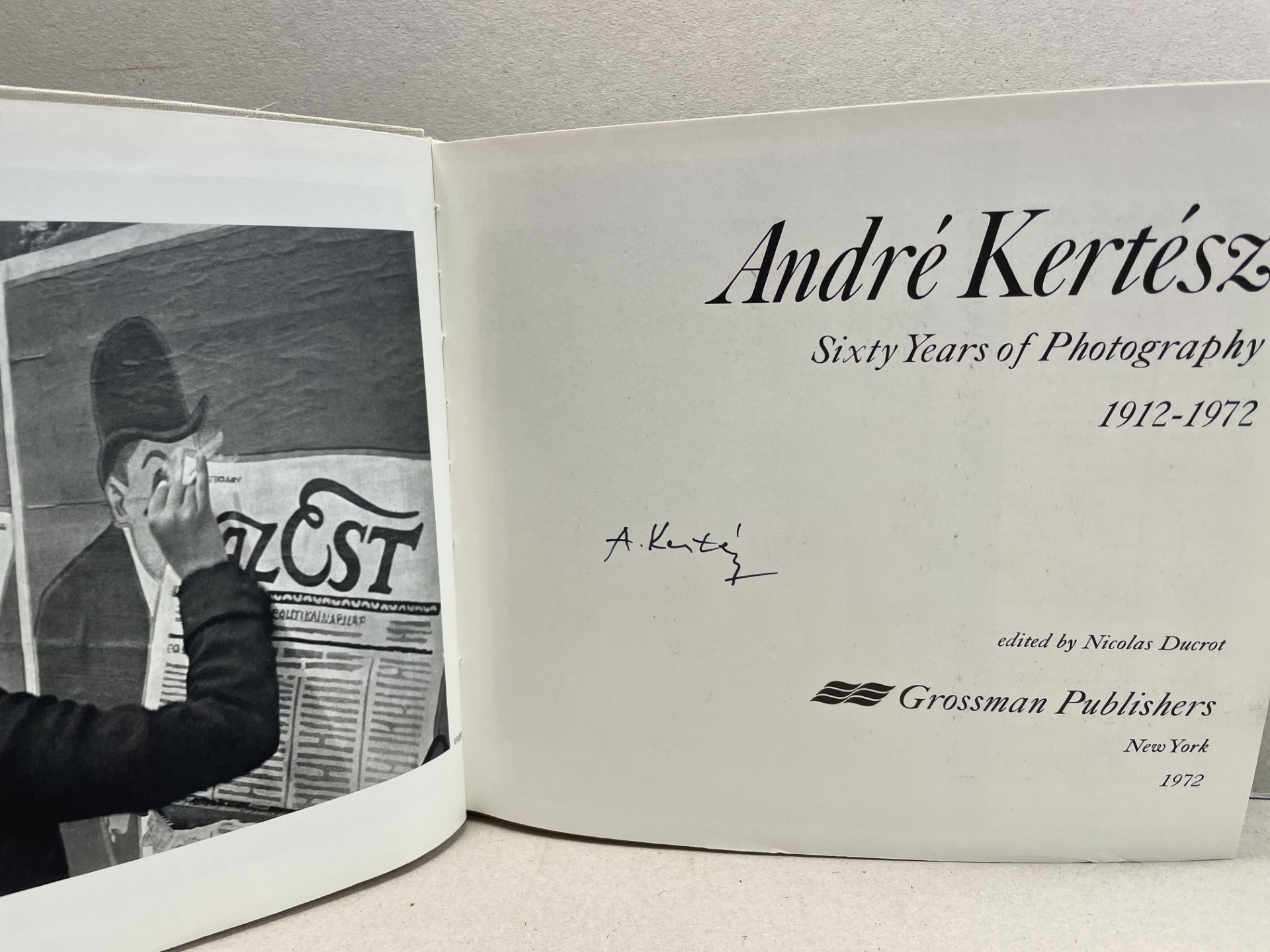 ANDRE KERTESZ : Sixty Years of Photography 1912-1972 ( signed )