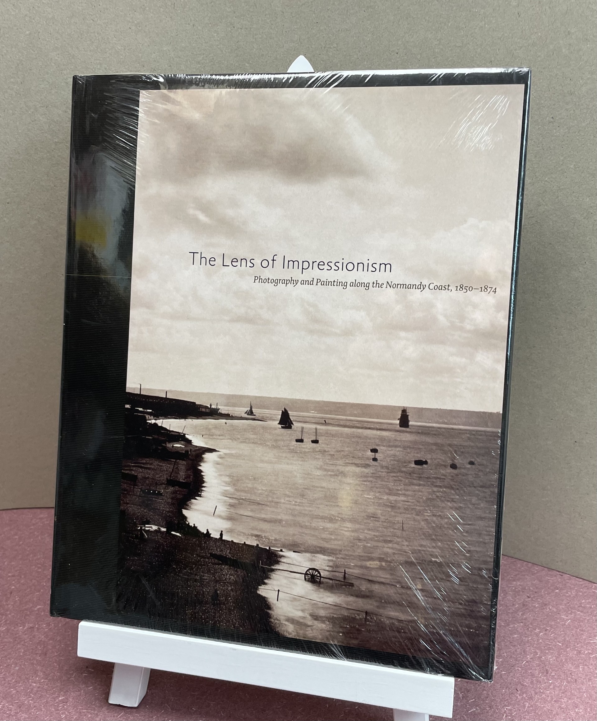 THE LENS OF IMPRESSIONISM : Photography and Painting Along the Normandy Coast , 1850 - 1874
