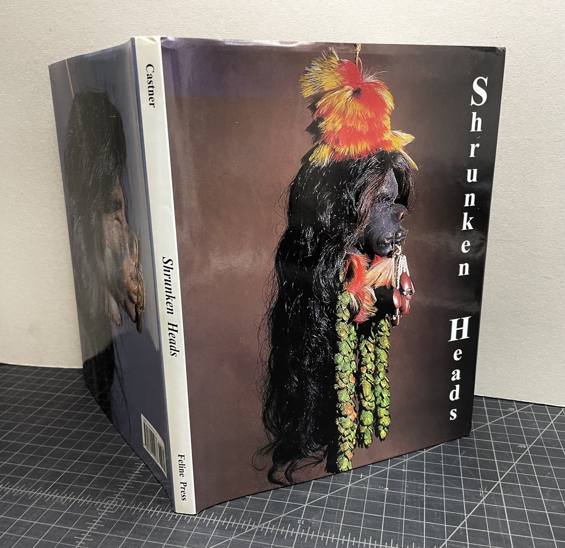 SHRUNKEN HEADS : Tsantsa Trophies and Human Exotica