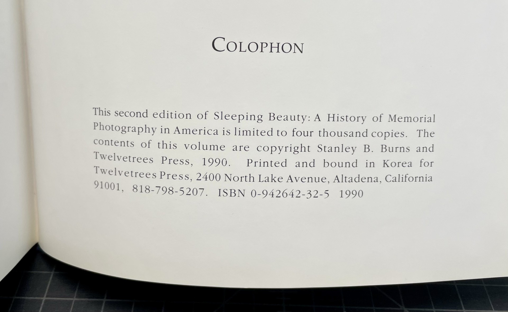 SLEEPING BEAUTY : Memorial Photography in America