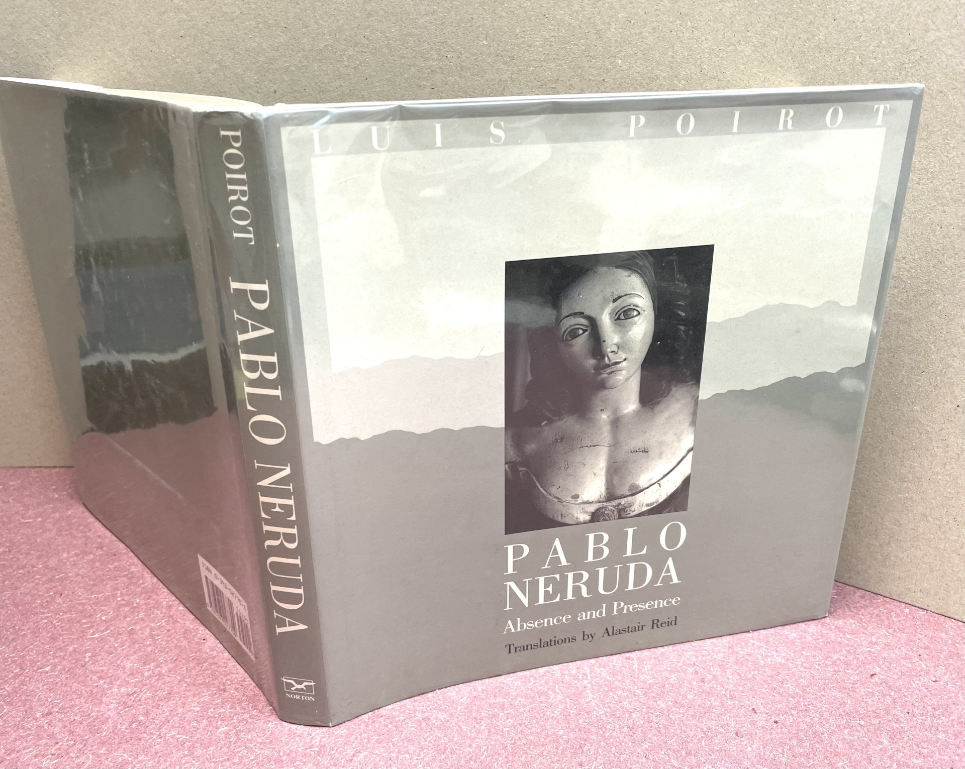 Image for PABLO NERUDA : Absence and Presence PABLO NERUDA : Absence and Presence