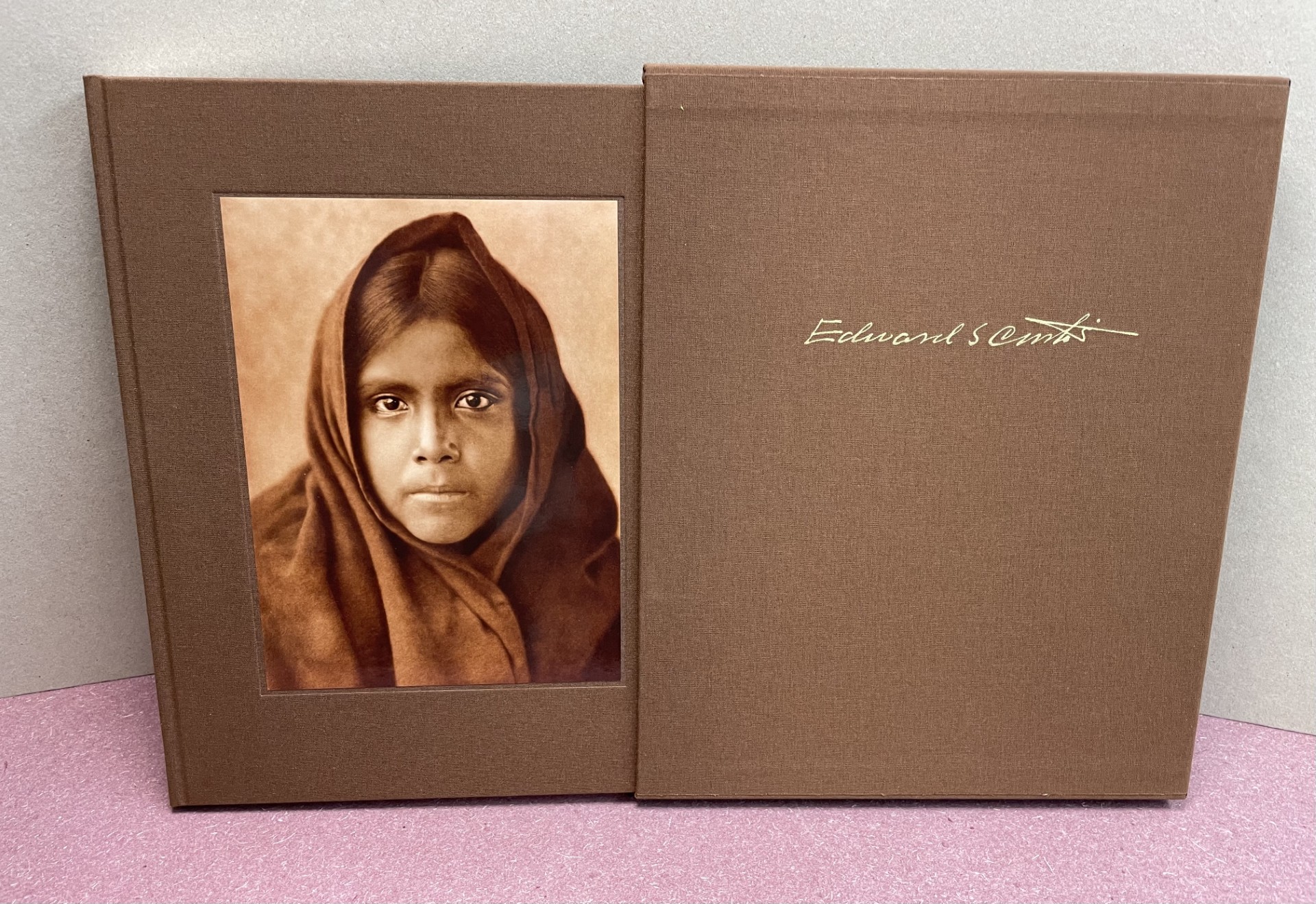 EDWARD S. CURTIS ONE HUNDRED MASTERWORKS ( Signed Deluxe Limited Edition )