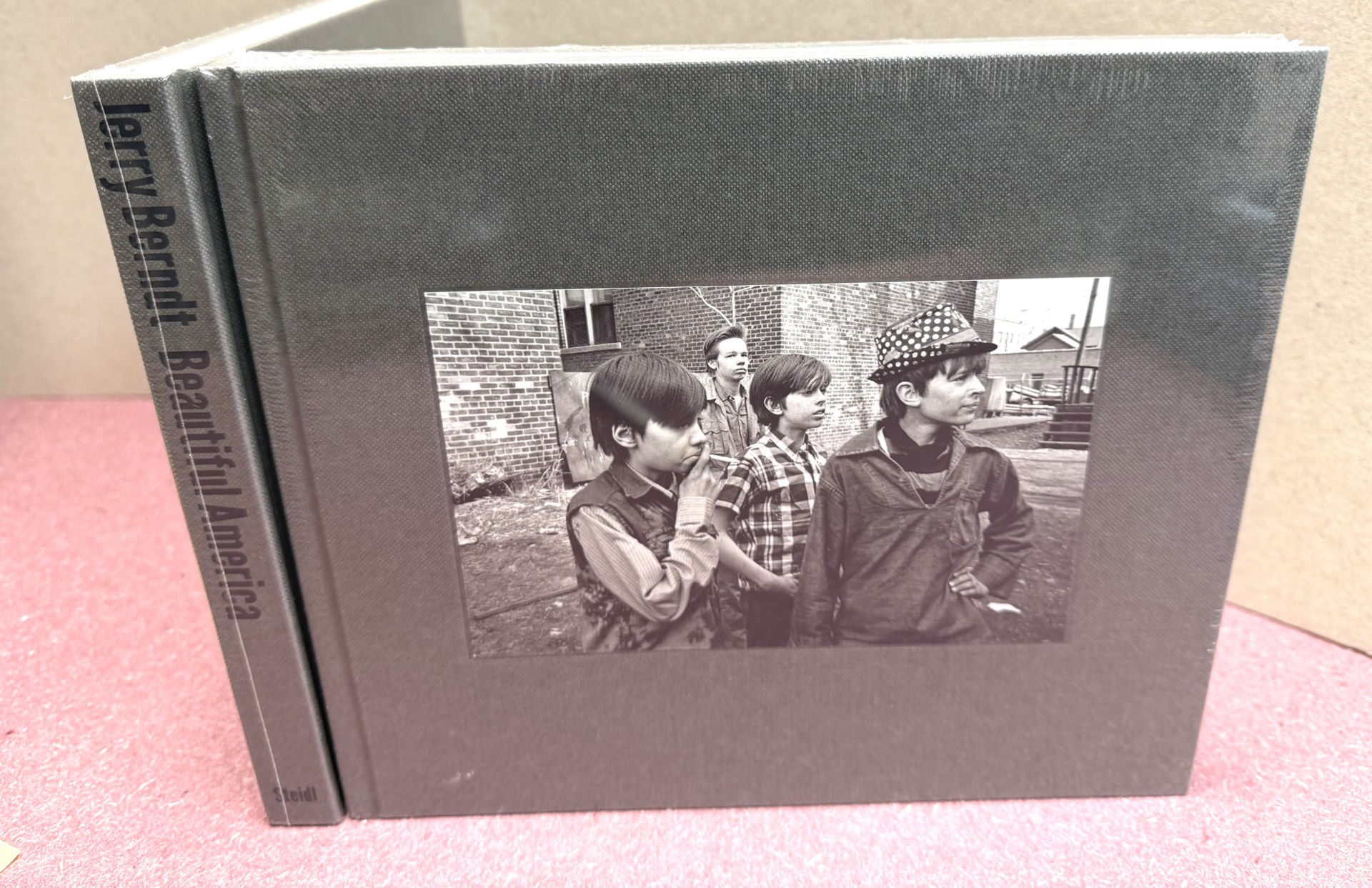 Jerry Berndt: Beautiful America: Protest, Politics and Everyday Culture in the Usa, 1968-1980
