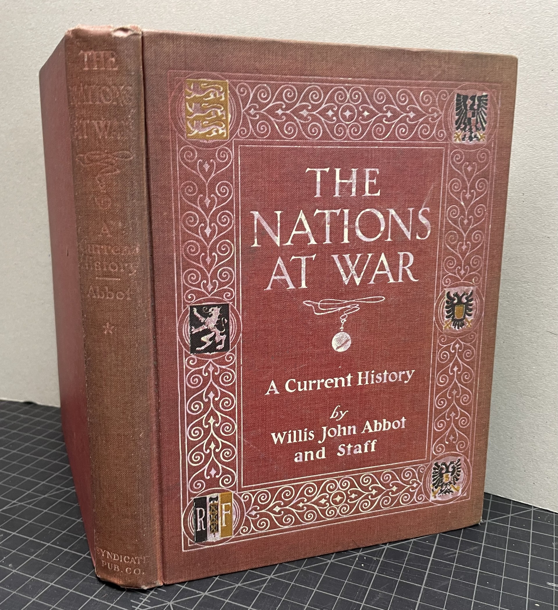 THE NATIONS AT WAR : A Current History