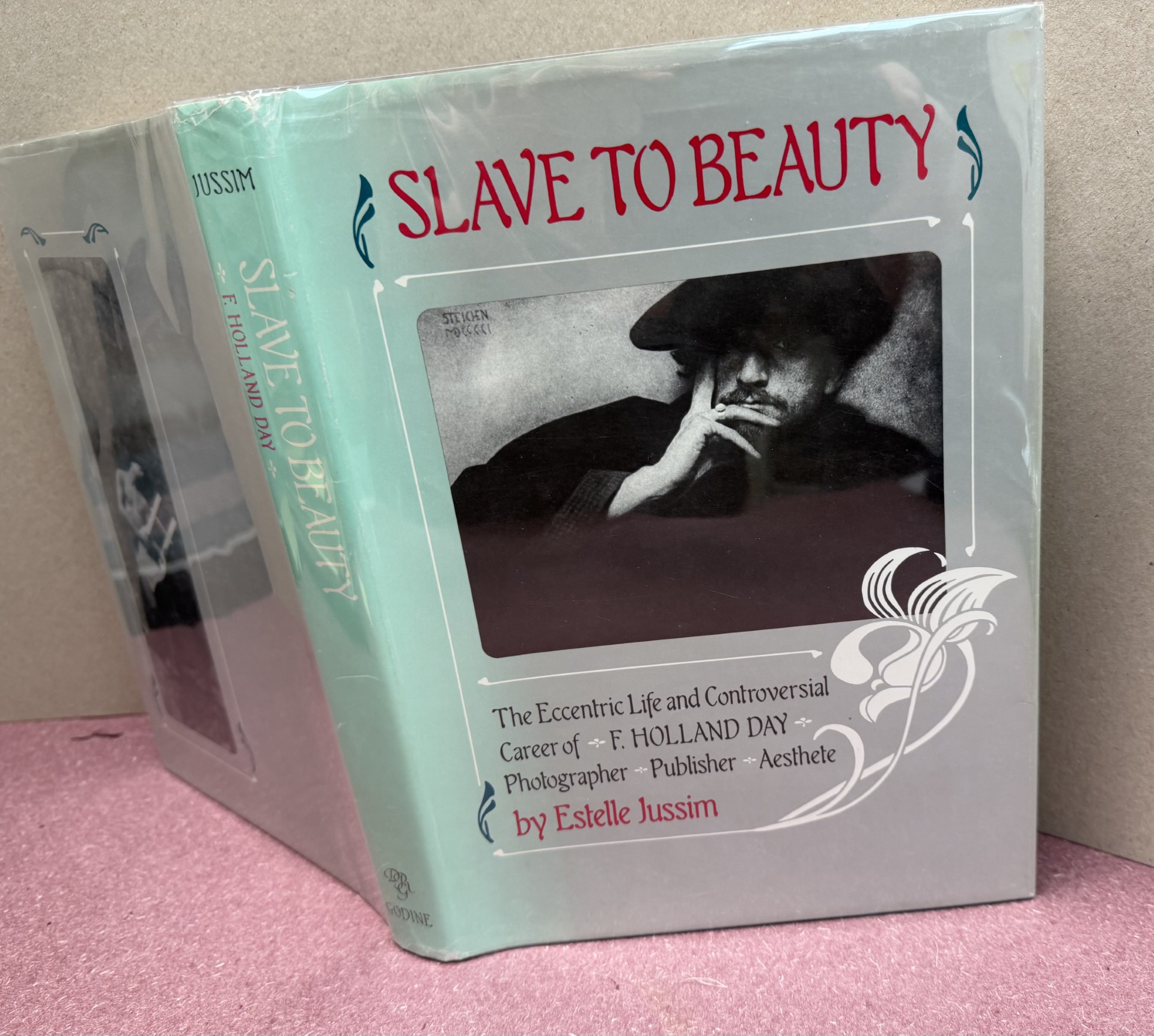 SLAVE TO BEAUTY: THE ECCENTRIC LIFE AND CONTROVERSIAL CAREER OF F. HOLLAND DAY, PHOTOGRAPHER, PUBLISHER, AESTHETE.