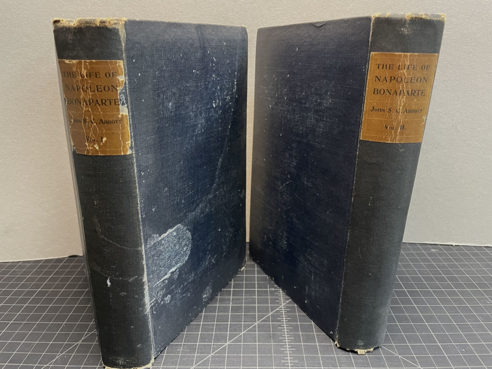 The History of Napoleon Bonaparte , 2 Volumes