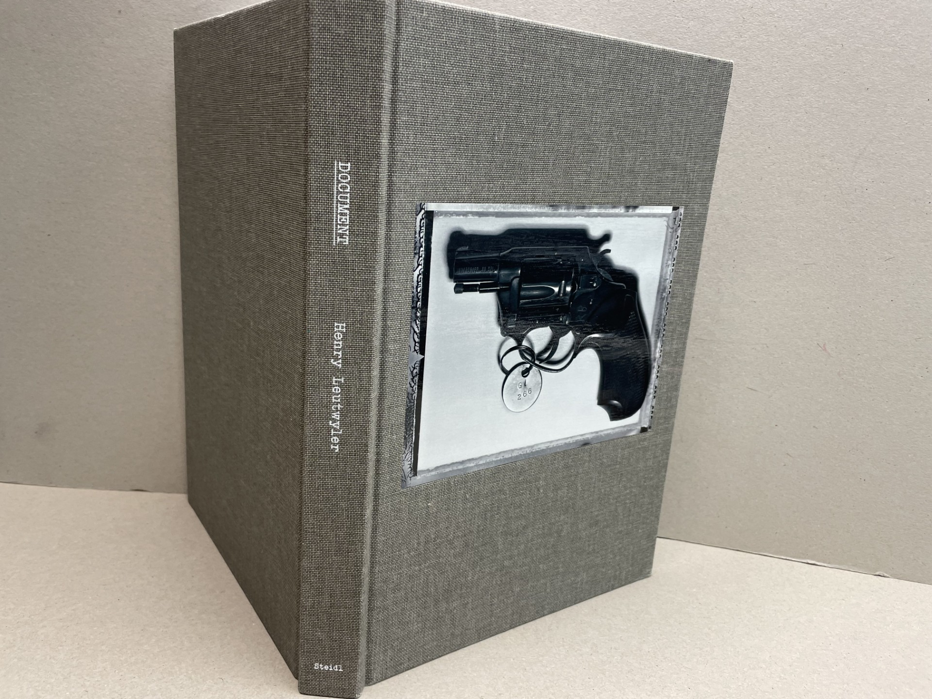 Henry Leutwyler Document – Krink