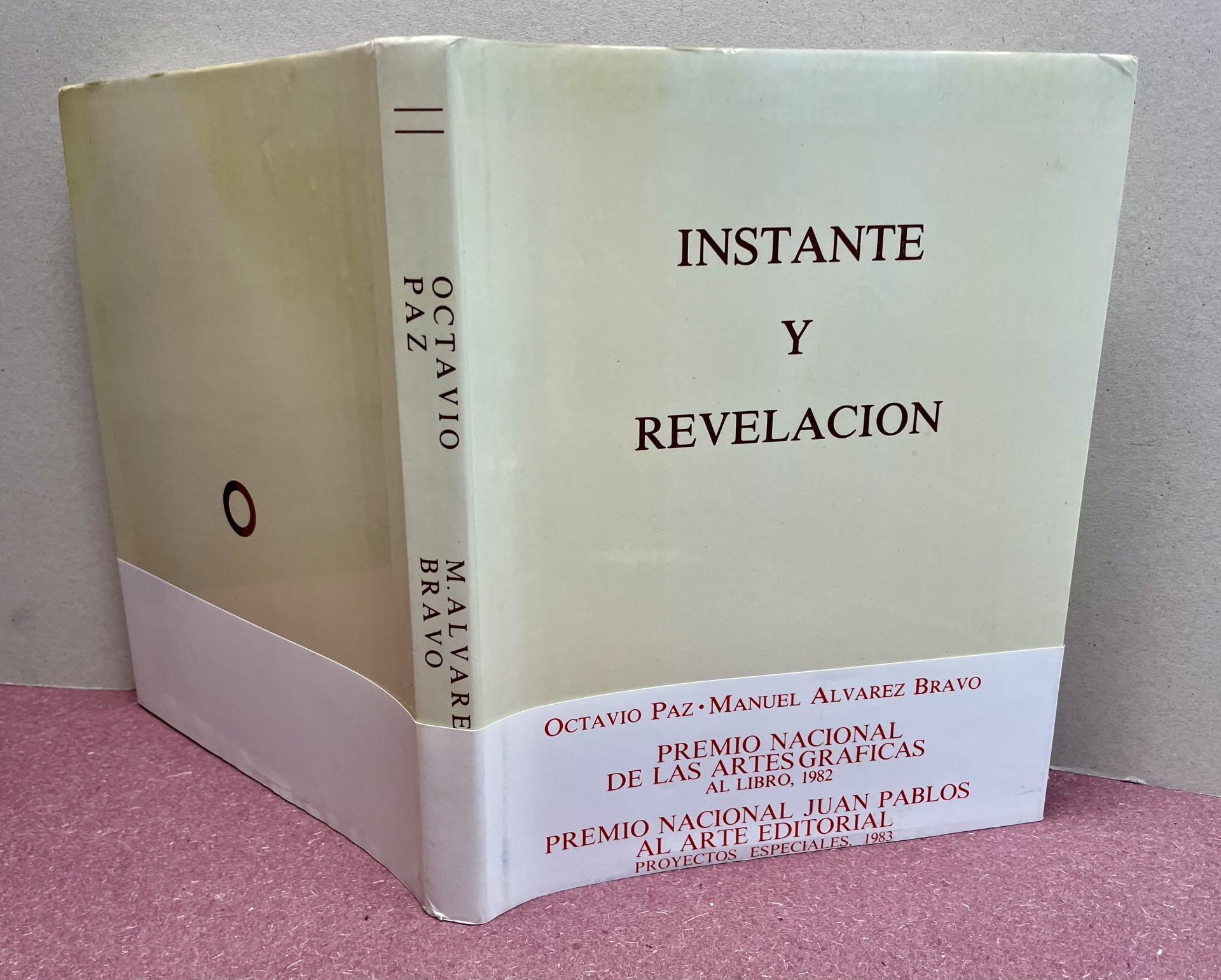 INSTANTE Y REVELACION ( Natiopnal Graphic Arts Book Awards )