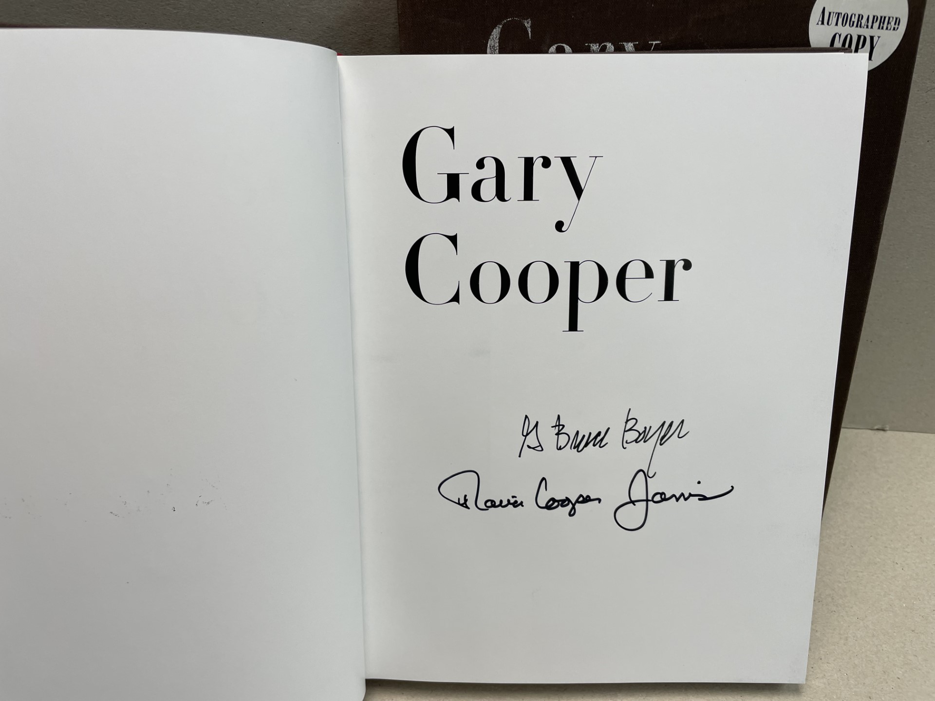 GARY COOPER : Enduring Style ( signed )